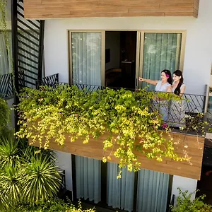 Bellerive And ***** Hoi An